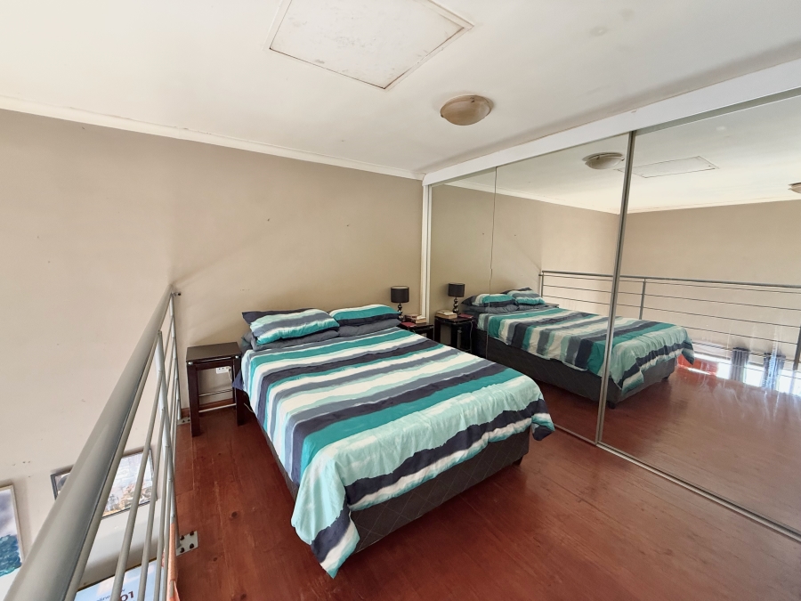 1 Bedroom Property for Sale in Table View Western Cape
